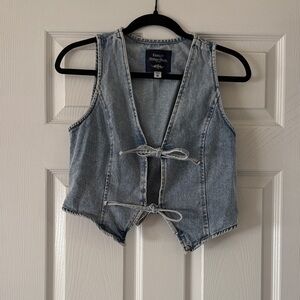 Ashley By 26 International Light Wash Denim Vest